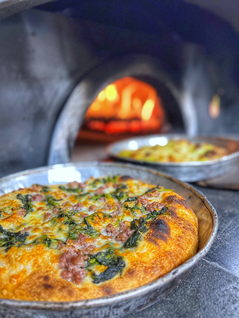 La-salsiccia-e-friarielli-nel-ruoto-di-Villa-Trentova-nel-Cilento-ad-Agropoli-1